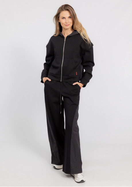 Costum sportiv