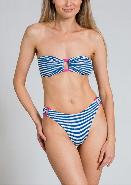 Costum de baie
