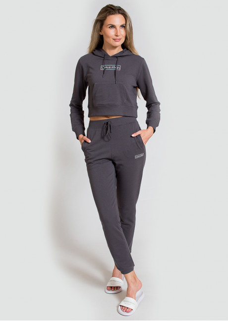 Costum sportiv