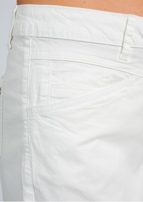 Pantaloni scurti