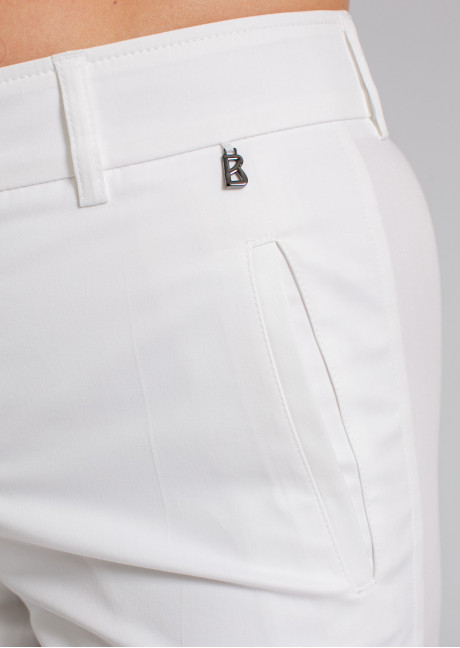 Pantaloni scurti