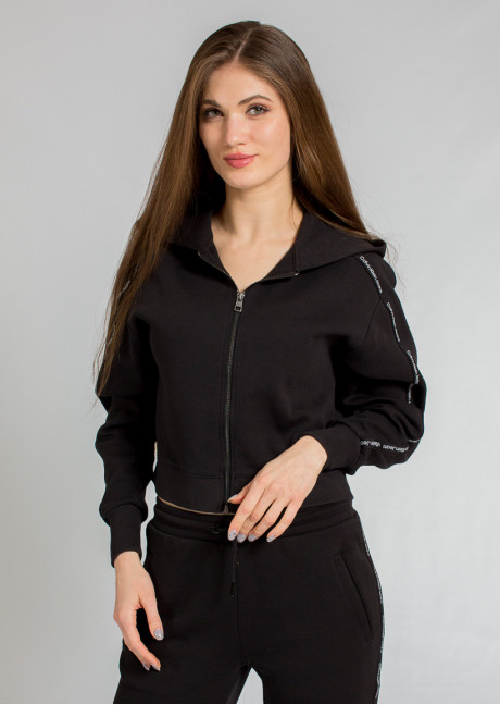 Costum sportiv