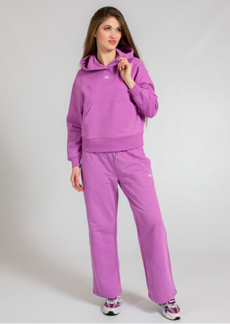 Costum sportiv