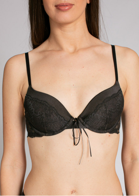 Sutien push-up