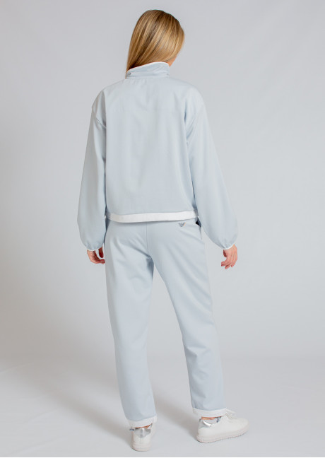 Costum sportiv