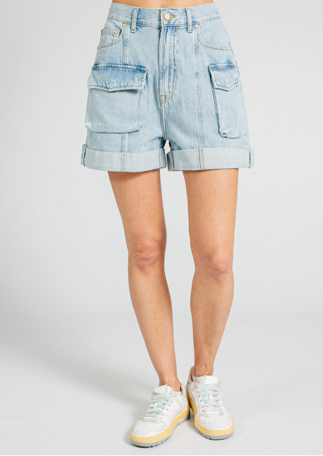 Pantaloni scurti