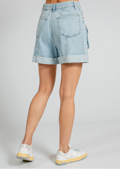 Pantaloni scurti