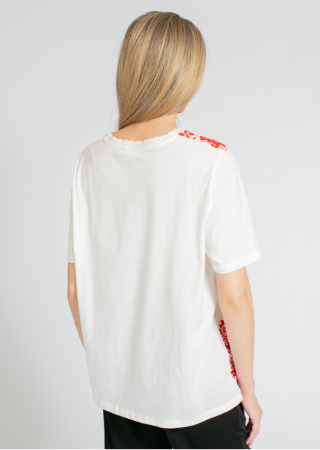 Tricou
