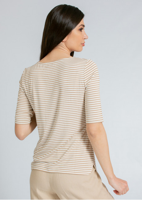 Tricou