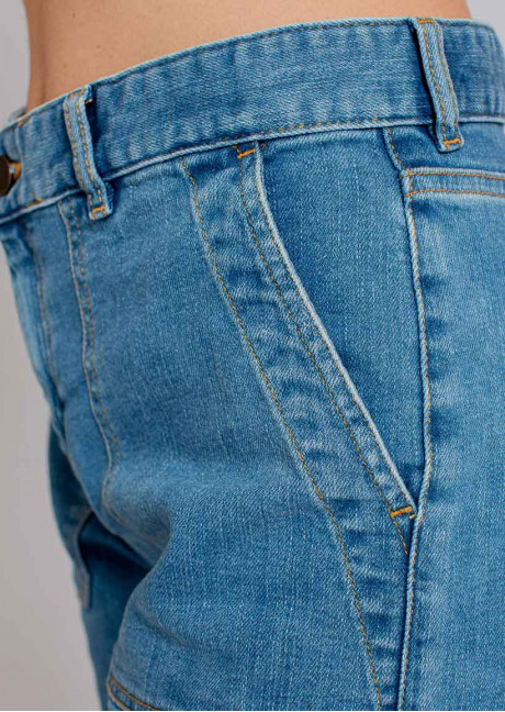 Pantaloni scurti