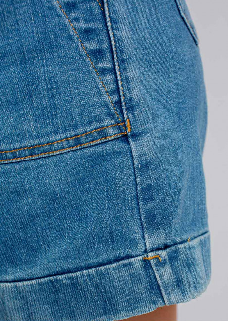 Pantaloni scurti
