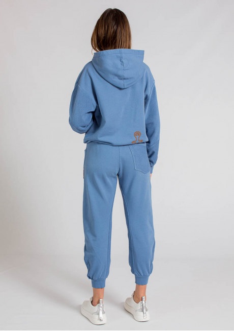 Costum sportiv