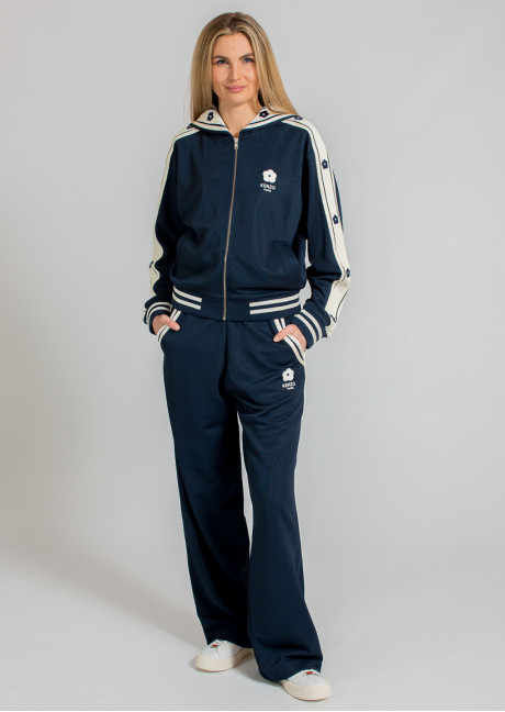 Costum sportiv