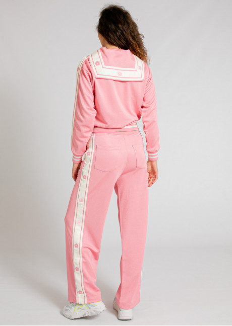 Costum sportiv
