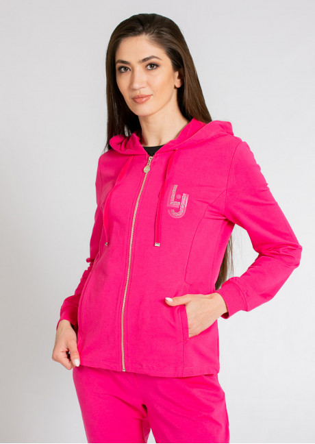 Costum sportiv