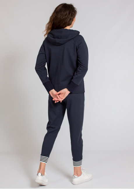 Costum sportiv