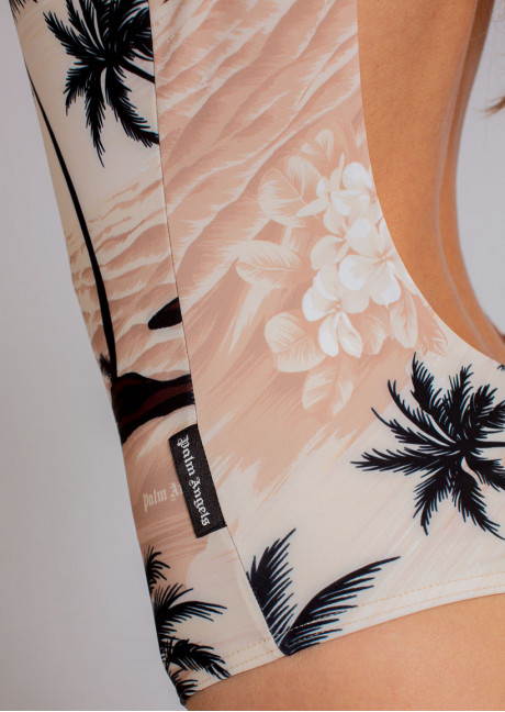 Costum de baie