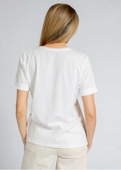 Tricou