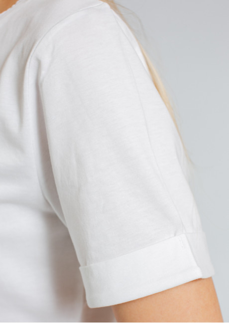 Tricou