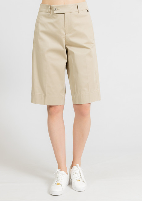 Pantaloni scurti