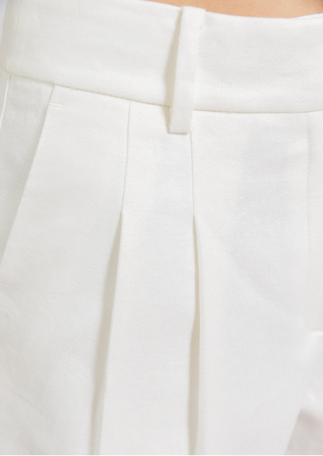 Pantaloni scurti