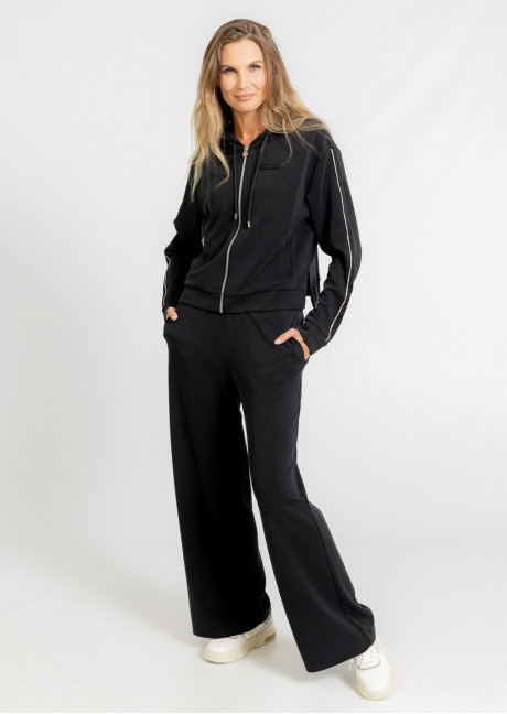 Costum sportiv
