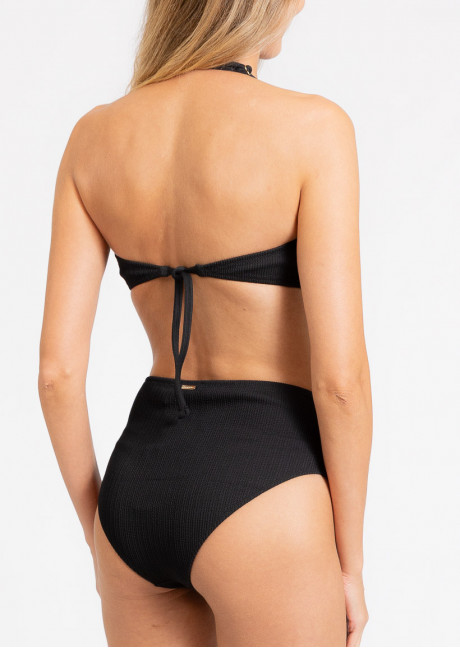 Costum de baie