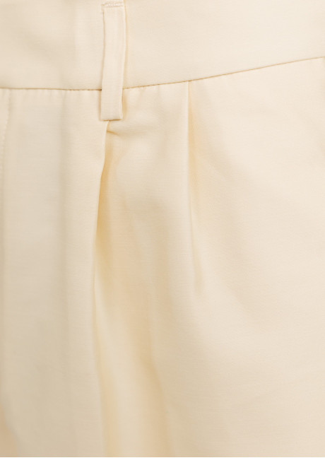 Pantaloni scurti