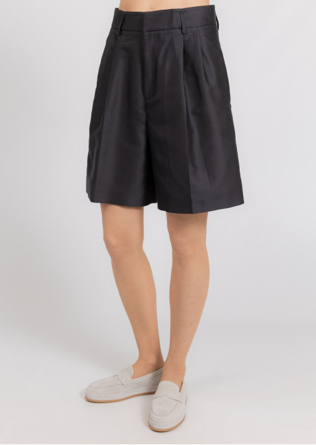 Pantaloni scurti