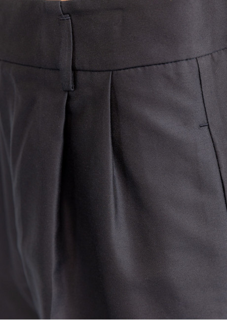 Pantaloni scurti