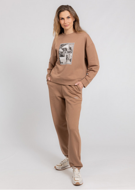 Costum sportiv