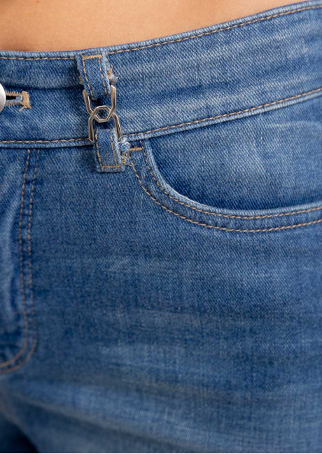 Pantaloni scurti
