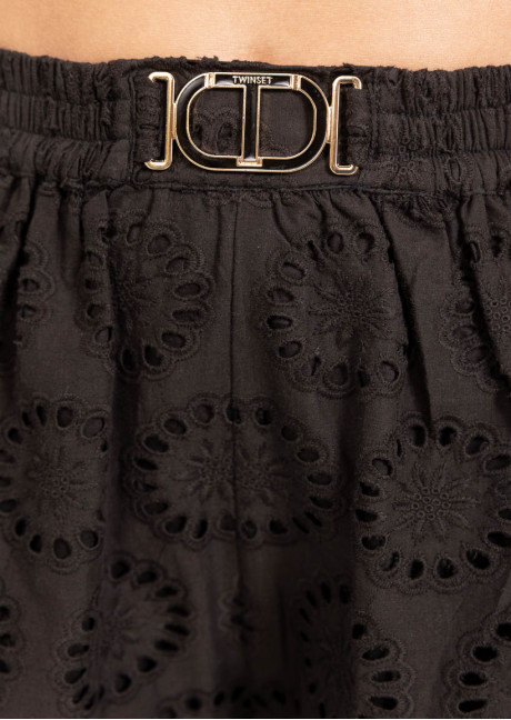 Pantaloni scurti